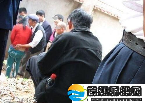 70岁老人森林交易10元一次