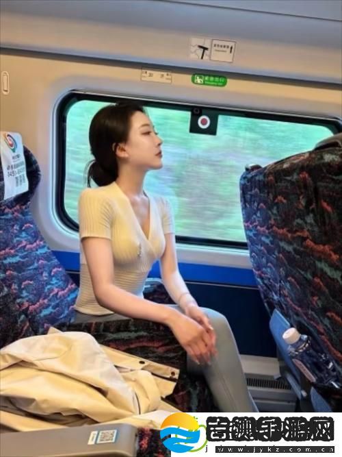 高铁上要她了好几次