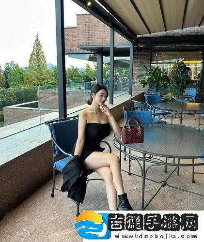 初中学生张婉莹用笔自愈大全，蜕变成长，网友：创意无限，令人敬佩！