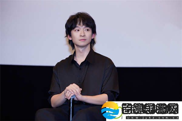 董子健刘昊然合体东京电影节