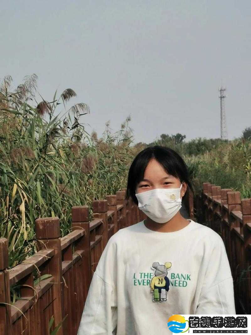 朋友老婆一个人在家我方便去吗