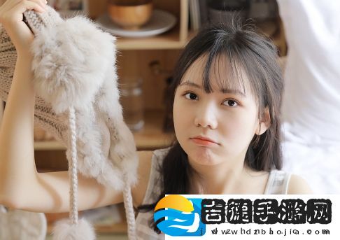 女班长被❌c 扒衣服作文舆论风暴下的道德审判，网友：触目惊心，人性何在？
