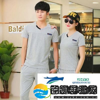 情侣晚上穿什么运动服最佳选择
