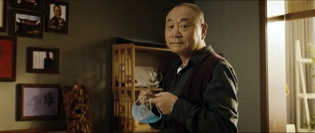 扑惨了！范伟徐帆新片回家的你昨日票房仅124元