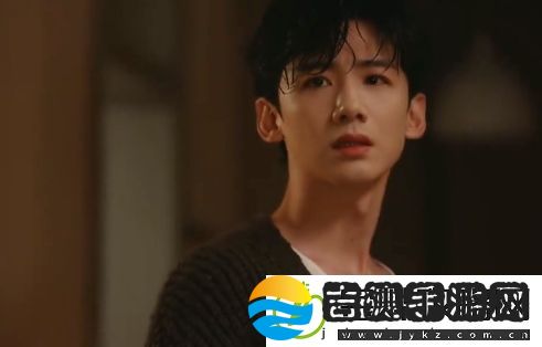 难哄桑延苦练8块腹肌