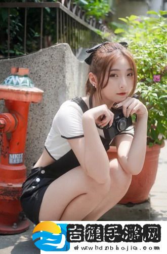 一边下奶一吃敷面膜视频60分钟：享受母乳喂养的同时，给自己一点美容时光，轻松兼顾！
