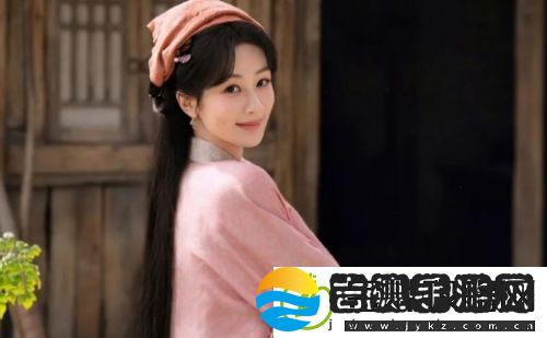杨紫新剧家业一席粉衣太可爱