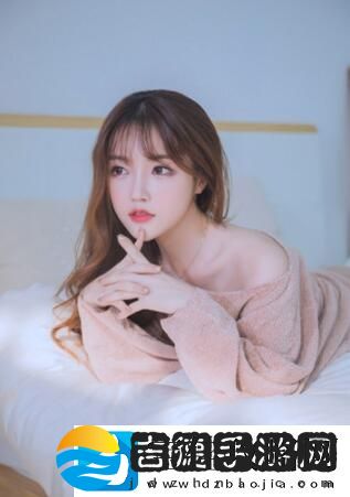 美女内裤㊙️露出奶头的照片隐私泄露、网络暴力，网友：非法传播必须严惩！