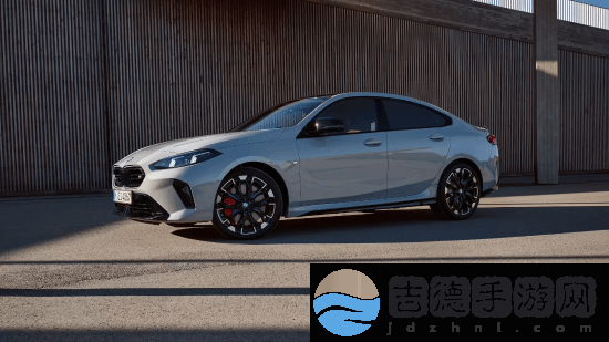 曝全新宝马2系四门轿跑车明年国内上市