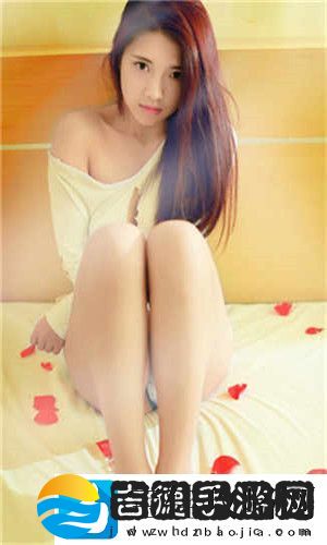 美女双奶头㊙️免费看网站春水道德底线, 网友: 这背后隐藏着怎样的社会病态？