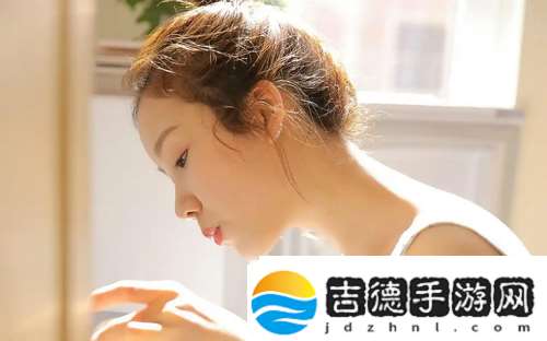 丰满的女邻居三级创新表达