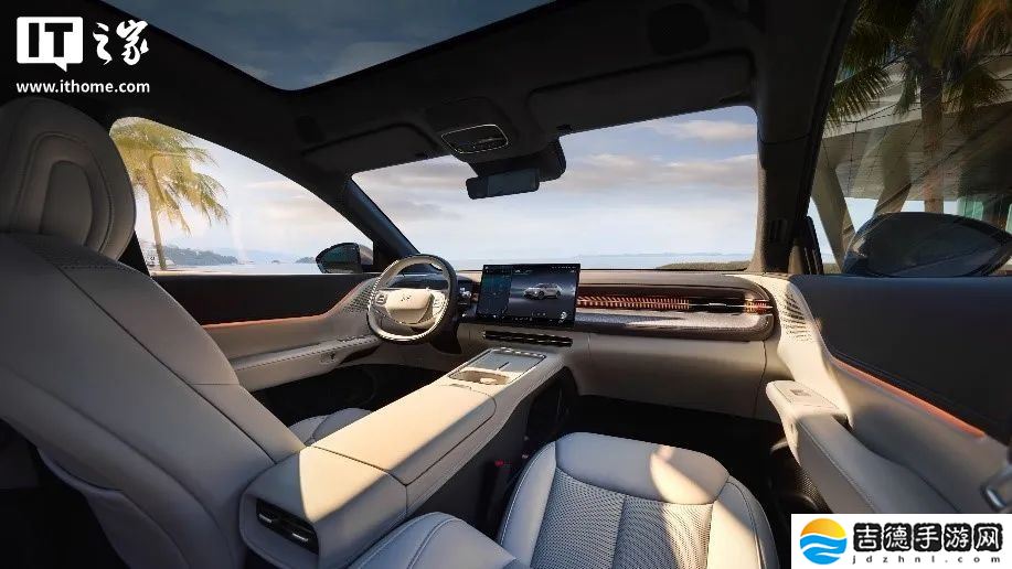 2025 款小鹏 G6 轿跑 SUV 汽车中控屏采用天马显示总成解决方案