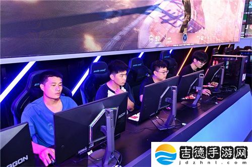 FUN肆嗨 潮好玩 AGON爱攻超级潮玩节落地CJ2024