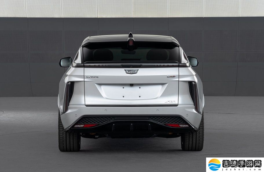 凯迪拉克 LYRIQ-V 申报图公布:零百 3 秒俱乐部,年内登陆中国