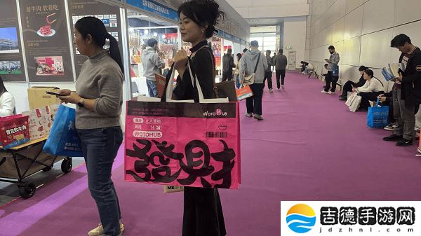 卧兔网络中国跨交会展现海外红人营销新风采，助力品牌全球引流