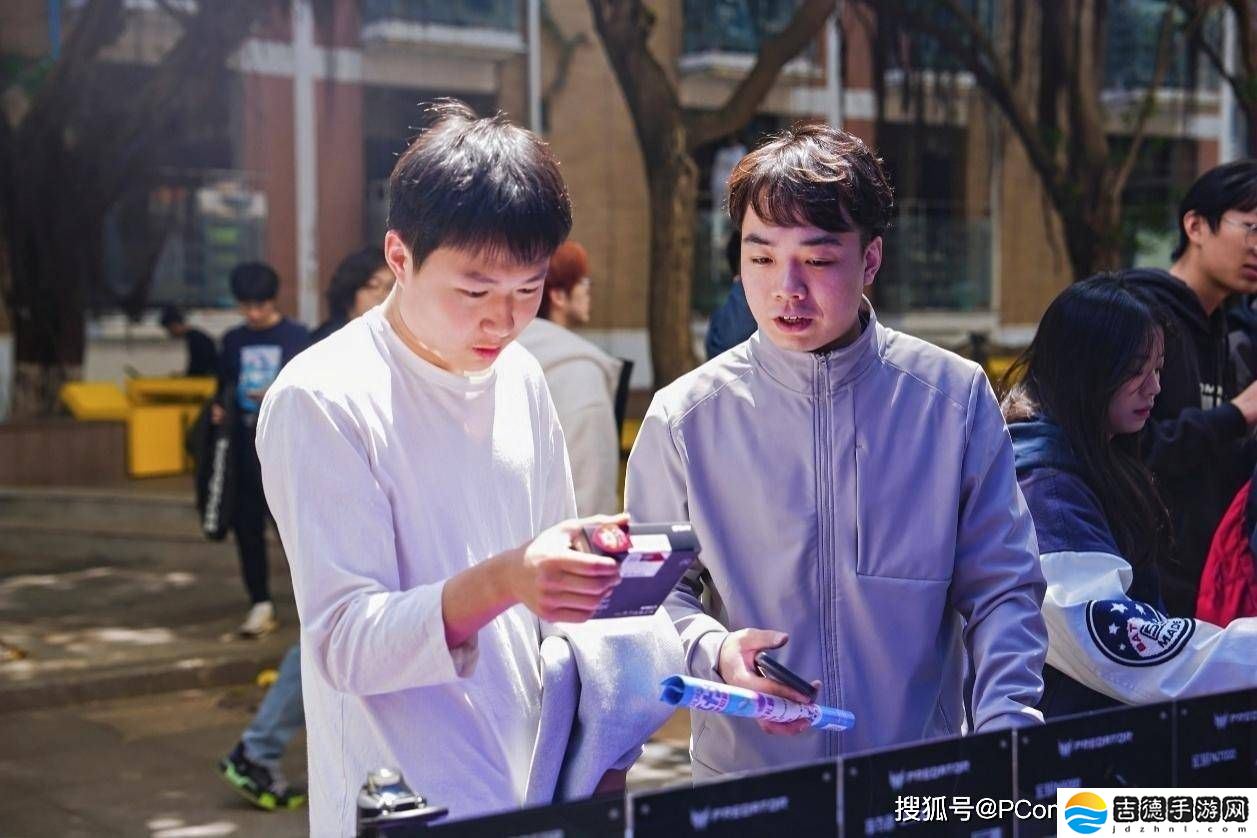 宏碁掠夺者存储厦门工学院展风采，科技教育融合演绎高能新篇章