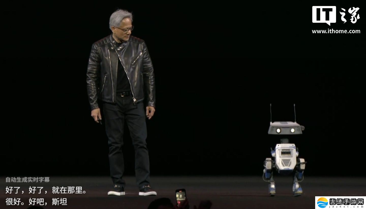 小巧可爱、与黄仁勋互动，英伟达、谷歌 DeepMind、迪士尼合作机器人 Blue 亮相