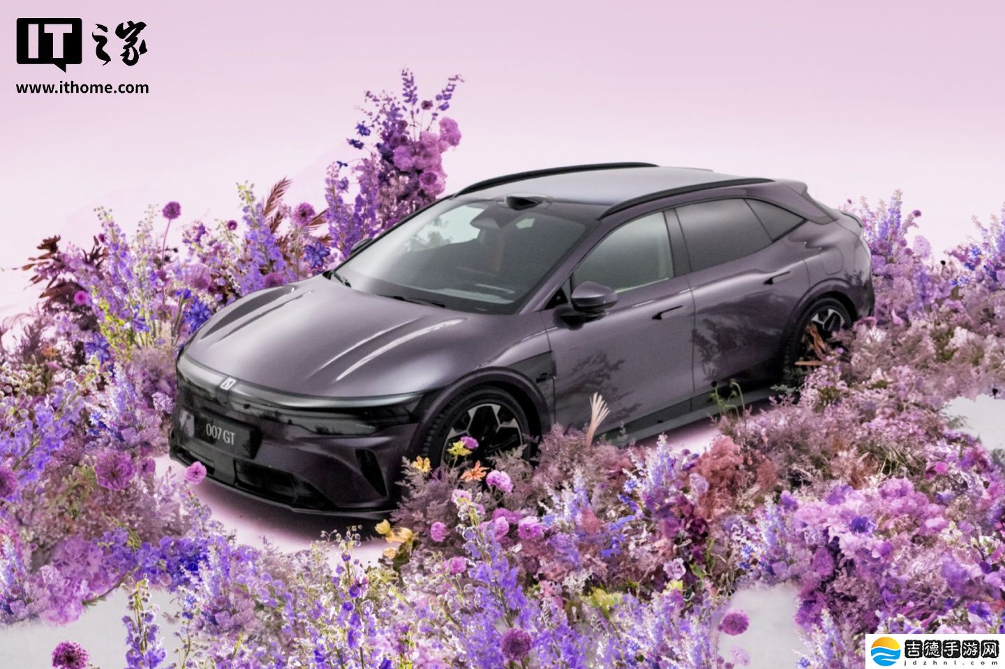 极氪纯电猎装车 007GT 全新红黑内饰公布，下月上市