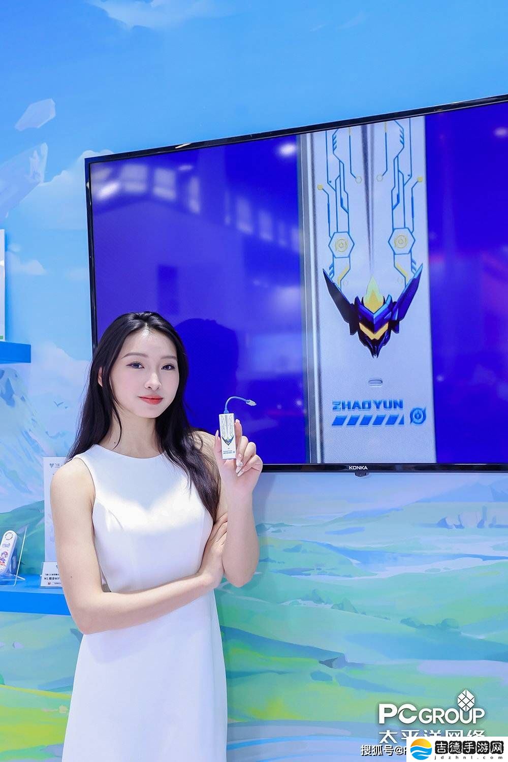 AWE 2025展会上演科技盛宴,飞猫随身Wi-Fi携手王者荣耀引领潮流