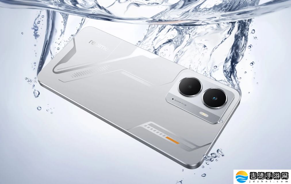 realme 真我 14 手机上架官网：骁龙 6 Gen 4 处理器、IP69 防水，1799 元起
