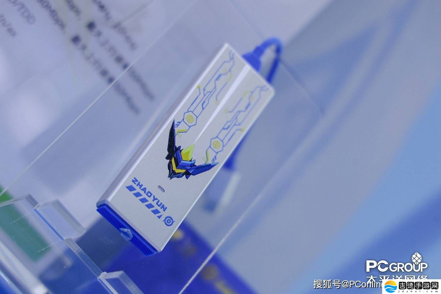 AWE 2025展会上演科技盛宴,飞猫随身Wi-Fi携手王者荣耀引领潮流