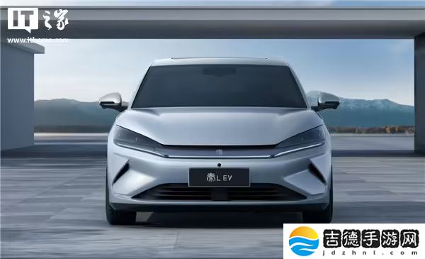 比亚迪全新纯电轿车秦 L EV 上市：11.98 万-13.98 万元，标配天神之眼 C 智驾