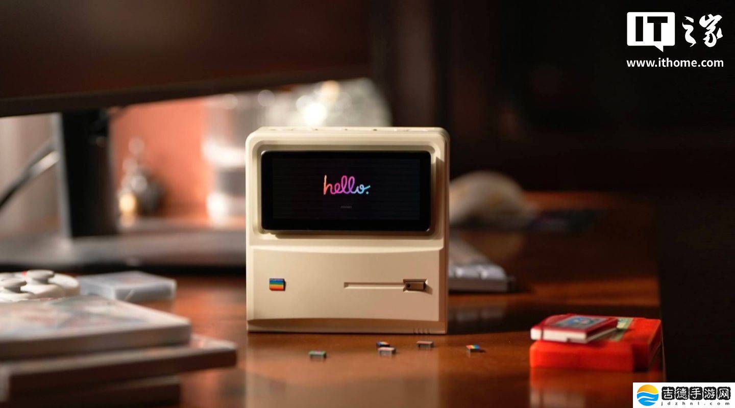 AYANEO Retro Mini PC AM01S 迷你主机规格公布：可选 AI 9 HX 370、搭 4 英寸可调角度触控翻转屏