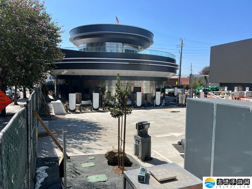 特斯拉餐厅接近完工，有望成美国洛杉矶新地标