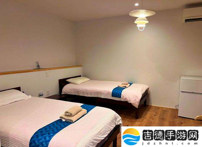 浪漫之旅：日本夫妻二人一起入住酒店，感受宁静与温馨