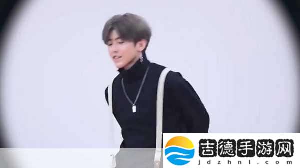 把男坤坤放在女生坤坤男坤坤与女生坤坤的奇妙冒险之旅