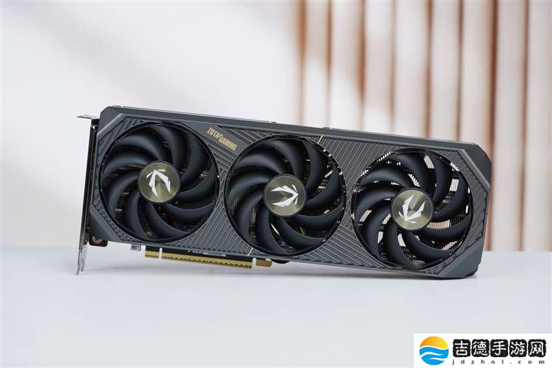 索泰RTX 5070 SOLID OC评测：性价比之选，超频潜力超乎想象