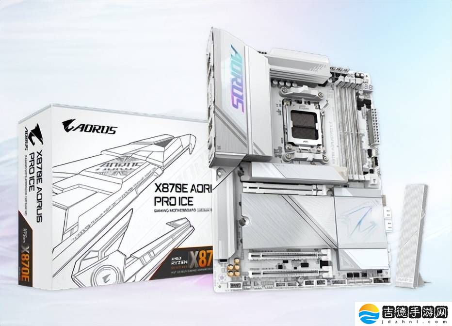 AMD锐龙9950&#88;3D搭技嘉X870E，高性能与纯白颜值如何碰撞火花？