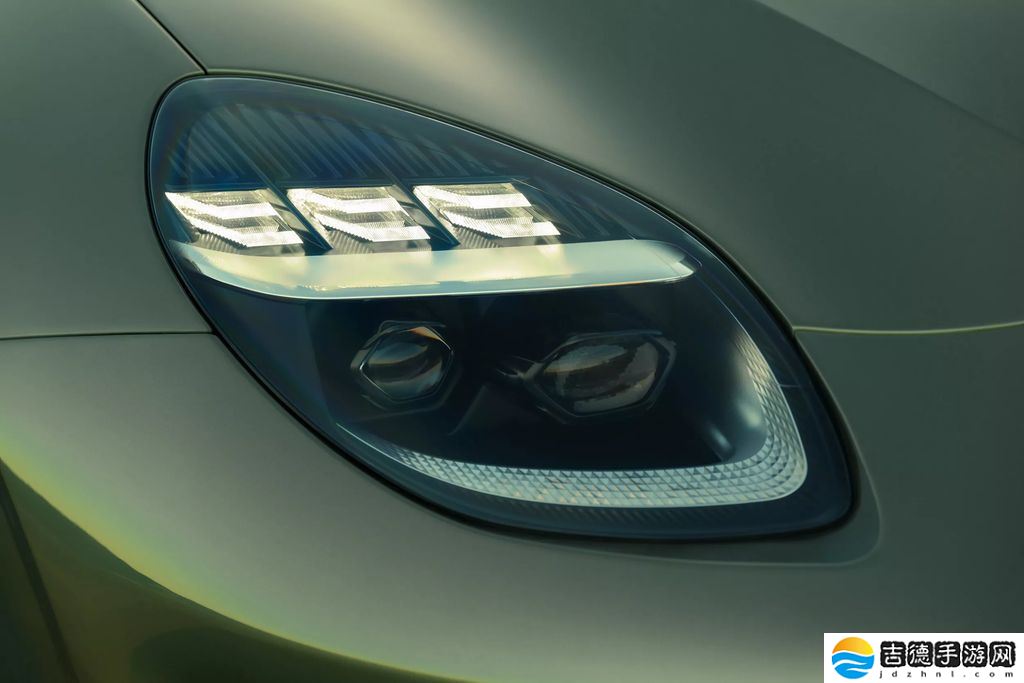 全球最快前置引擎敞篷车：阿斯顿・马丁 Vanquish Volante 咆哮登场，824 马力极速 344 km/h