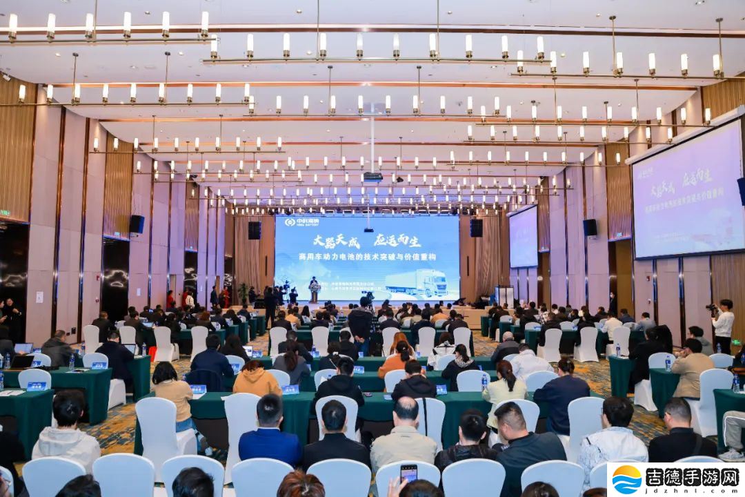 中科海钠发布钠离子电池商用车解决方案：165Wh/kg 密度，20-25 分钟充满