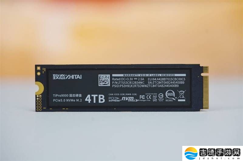 致态TiPro9000 4TB SSD评测：性能巅峰再续，单面设计能否迎来8TB时代？