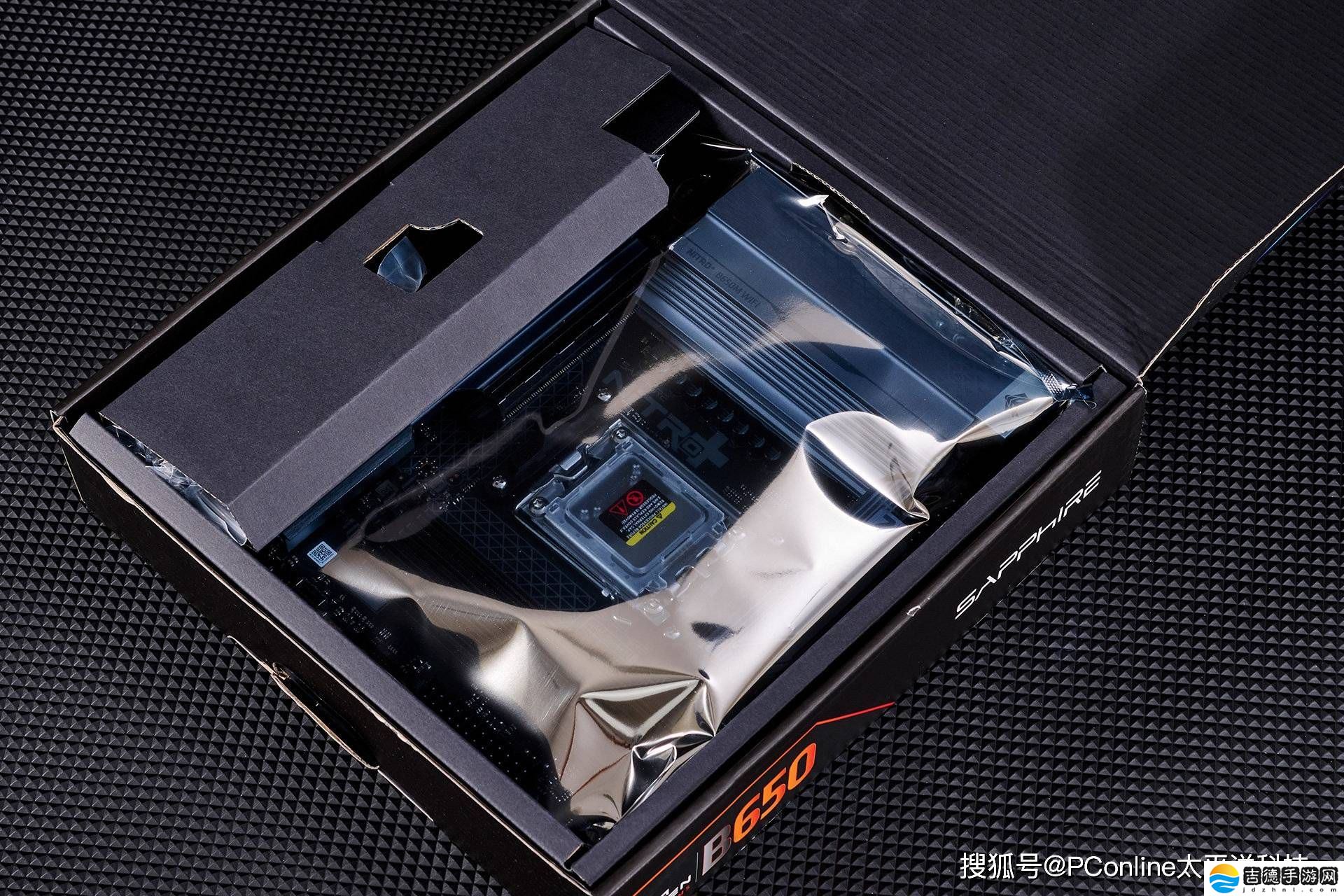 蓝宝石B650M WIFI主板美图鉴赏：颜值与性能并存，创作游戏两不误